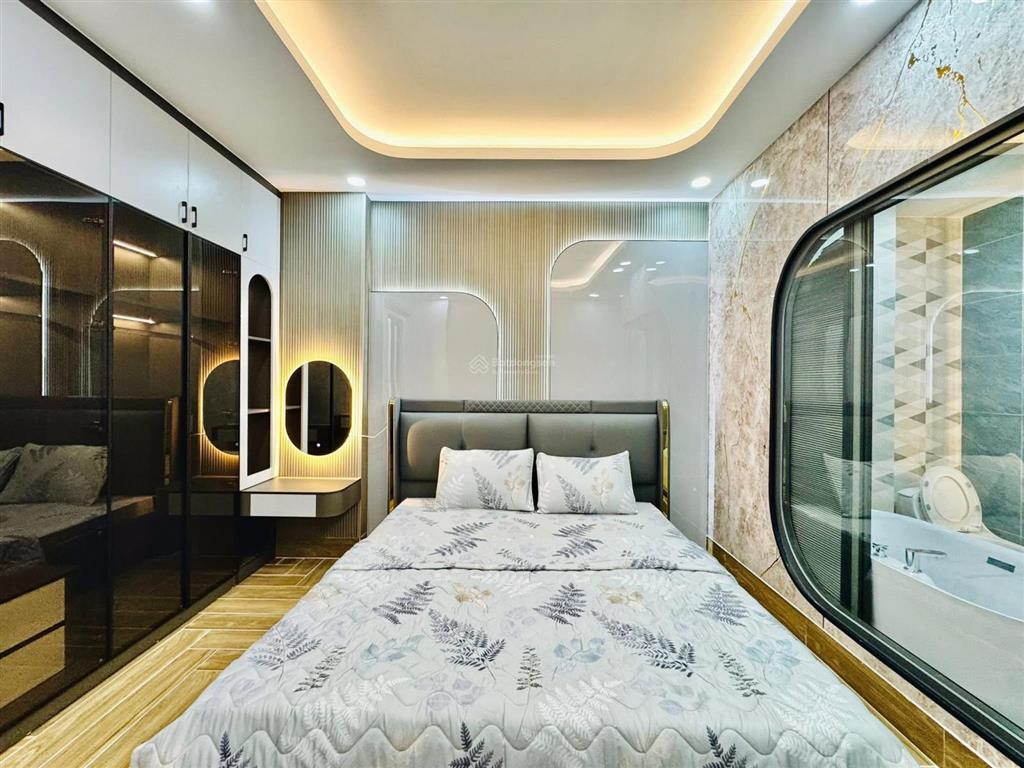 Ngộp bank bán gấp nhà phạm cự lượng, tân bình. giá4tỷ900/70m2. trệt3lầu.sổ cầm tay. cho thuê 30tr