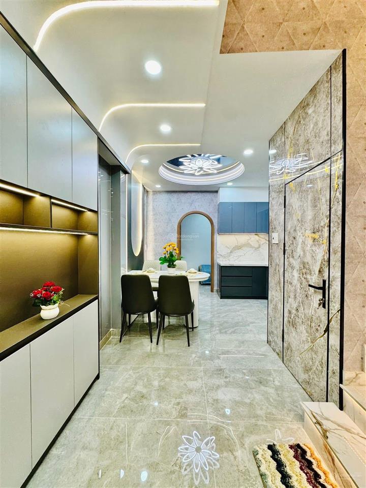Ngộp bank bán gấp nhà phạm cự lượng, tân bình. giá4tỷ900/70m2. trệt3lầu.sổ cầm tay. cho thuê 30tr