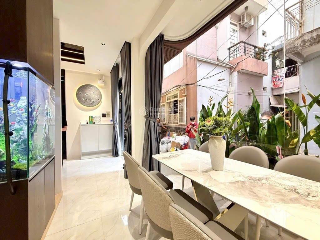 Duy nhất 1 căn đường hà tôn quyền, quận 11. giá5tỷ120/6mx11m(66m2),3lầu. sổ hồng cầm tay cc mau lẹ