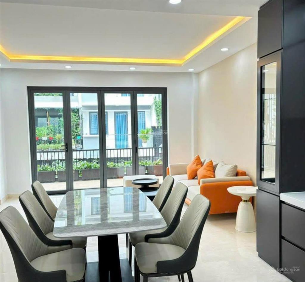 Chính chủ bán nhà hà huy giáp, quận 12. giá4tỷ400/5mx16m, 5 tầng kiên cố. sổ hồng riêng cc mau lẹ