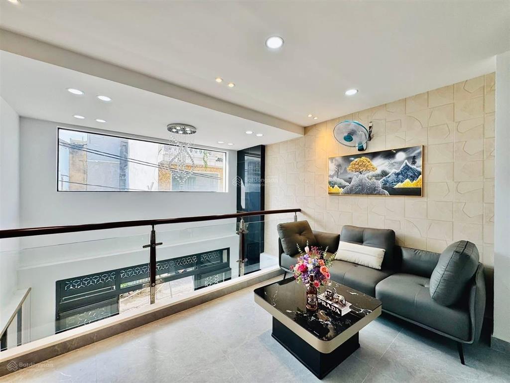 Chủ kẹt tiền bán nhanh nhà hiệp bình, thủ đức. giá3,64tỷ/52m2. sổ hồng riêng, hoàn công đủ