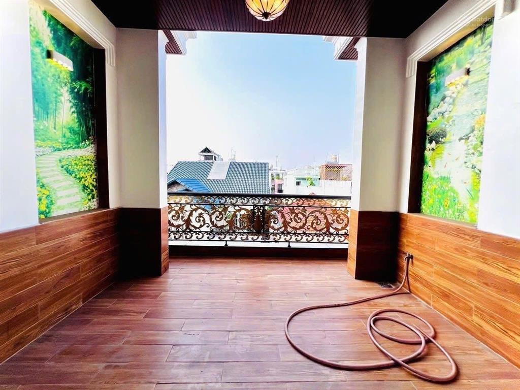 Chính chủ xoay vốn bán nhà nguyễn thị tần, quận 8. giá4tỷ320/4mx18m. 1trệt,3lầu. sổ cầm tay