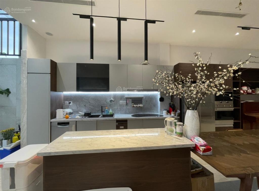 Cô nga bán nhà tam bình, thủ đức. giá4tỷ150/75m2. trệt, 2 lầu. sổ hồng sẵn. đang cho thuê 16triệu