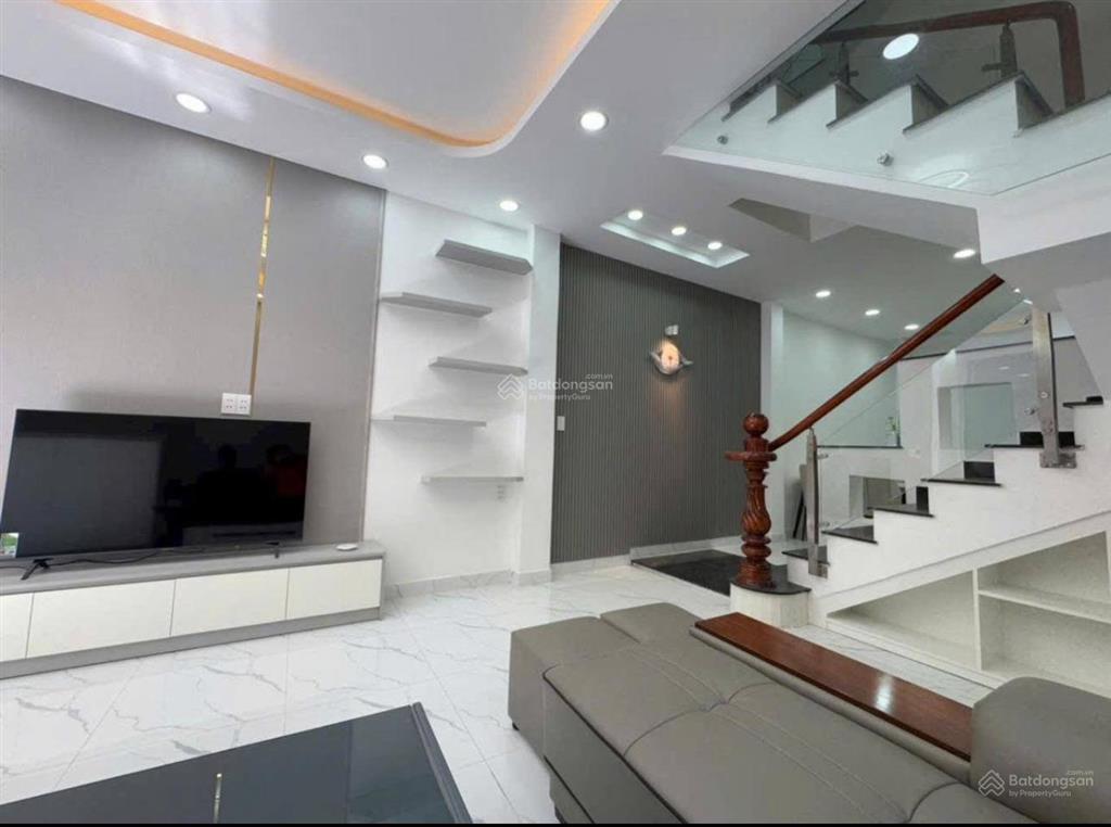 Ngộp bank bán gấp nhà tân hóa, q11  giá3tỷ630/66m2(4,4x15m). kc 4tầng btct, sổ đẹp, đang cho thuê