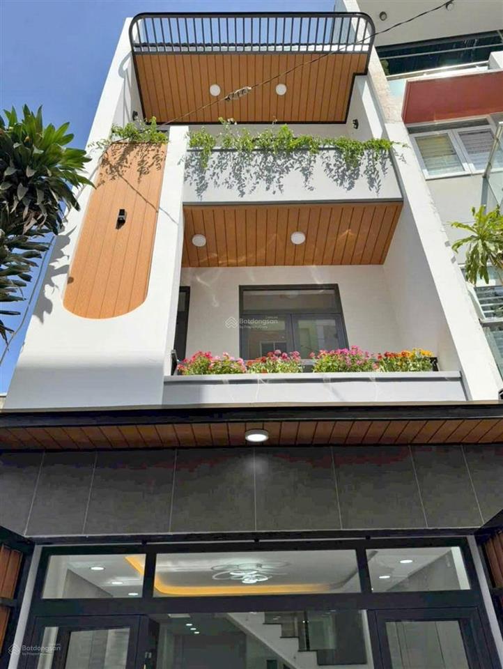 Ngộp bank bán gấp nhà tân hóa, q11  giá3tỷ630/66m2(4,4x15m). kc 4tầng btct, sổ đẹp, đang cho thuê