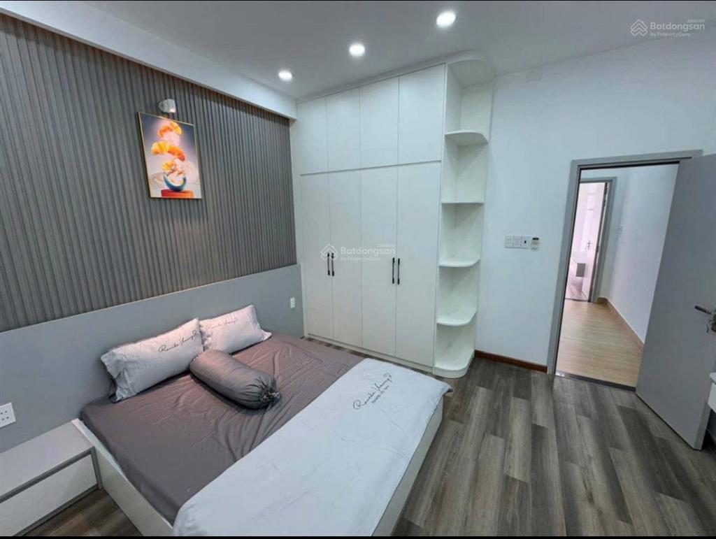 Ngộp bank bán gấp nhà tân hóa, q11  giá3tỷ630/66m2(4,4x15m). kc 4tầng btct, sổ đẹp, đang cho thuê