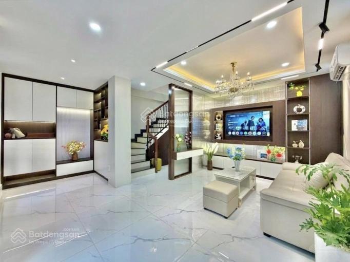Nhà nằm ngay tttm parc mall cao lỗ, quận 8. giá5,23tỷ/76,8m2. 1 trệt, 3 lầu, sổ sạch, hđ thuê 20tr