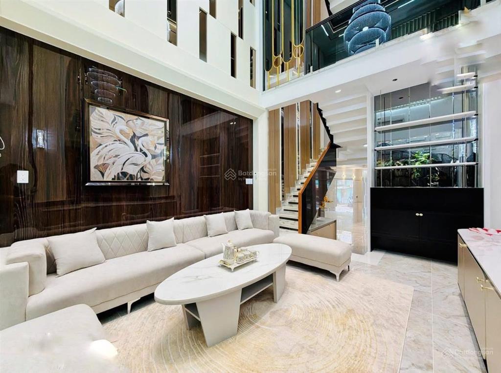 Ngộp vốn bán nhà nguyễn hữu cảnh, bình thạnh. giá 5,42tỷ/68m2.1trệt3lầu. sổ sạch. hđ thuê 23triệu