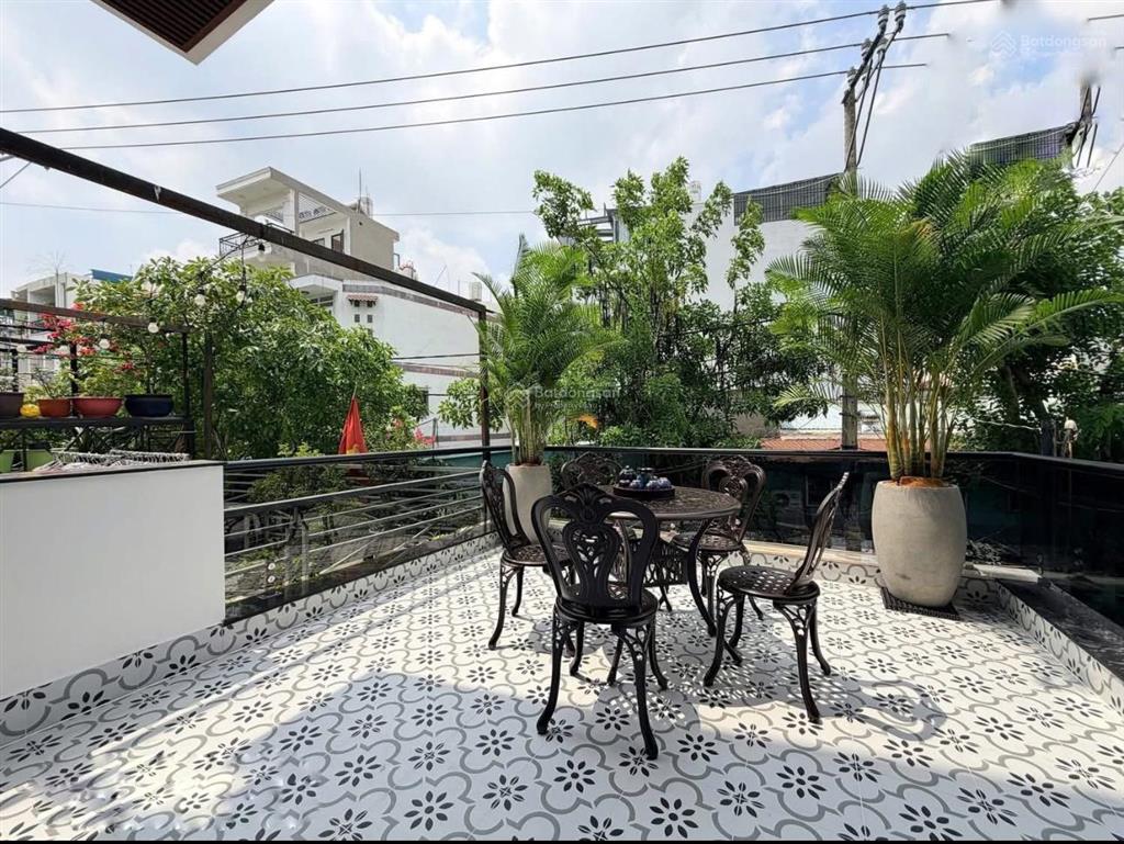 Ngộp vốn bán nhà nguyễn hữu cảnh, bình thạnh. giá 5,42tỷ/68m2.1trệt3lầu. sổ sạch. hđ thuê 23triệu