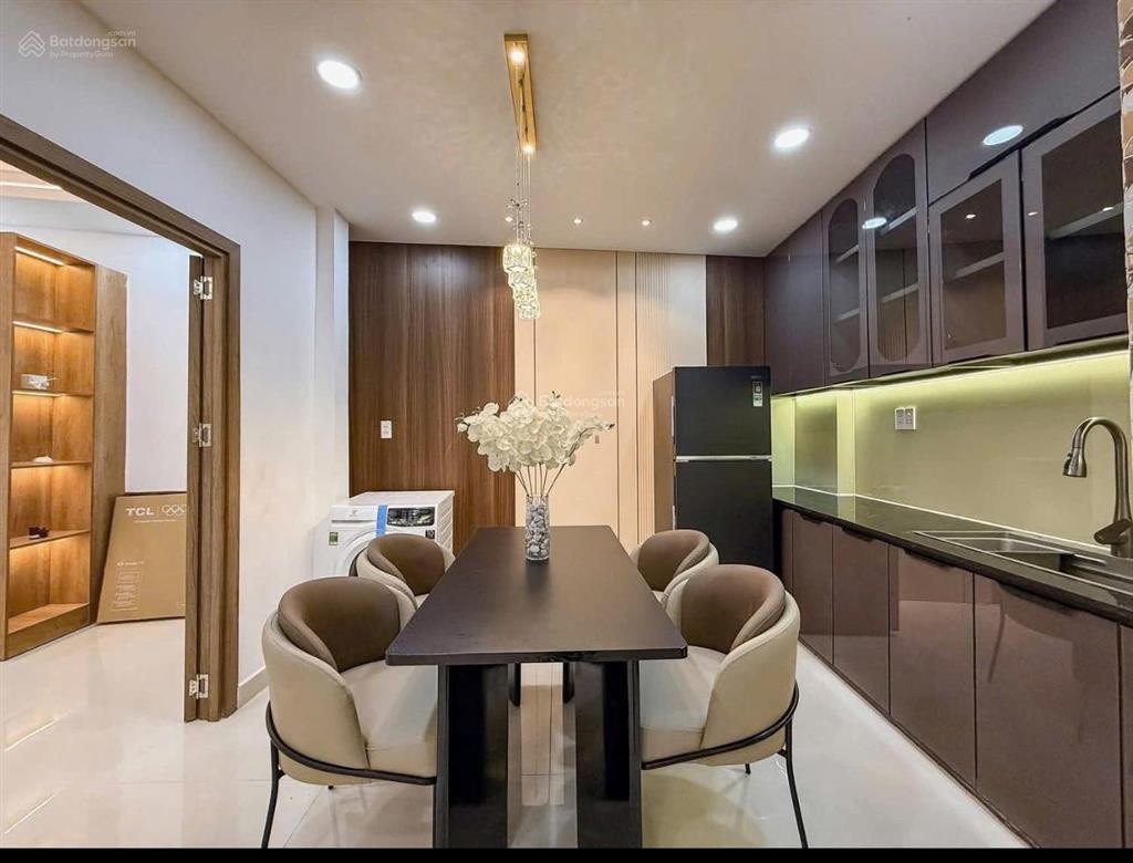Tôi cần bán nhà tây hoà, quận 9. giá4tỷ280/ 60m2. 1trệt3lầu. sổ đẹp. đang cho thuê 24triệu/tháng