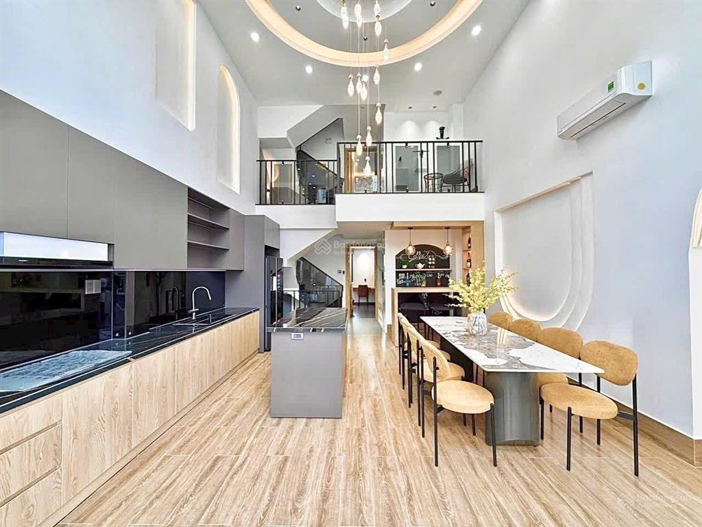 Bán nhà hoàng quốc việt, quận 7. giá 5 tỷ/62,5m2. trệt, 3 lầu kiên cố. sổ vuông vức sang tên ngay