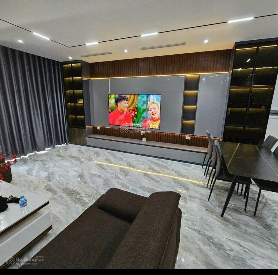 Cắt lỗ bán gấp nhà tân hương, tân phú. giá5,33tỷ/70m2. 1trệt4lầu. sổ chính chủ đã hoàn công