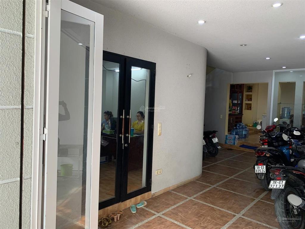 Rẻ nhất thị trường nhà nguyễn cừ, q2. giá7tỷ200/84m2.1trệt,2 lầu. sổ vuông vức. đang cho thuê 46tr