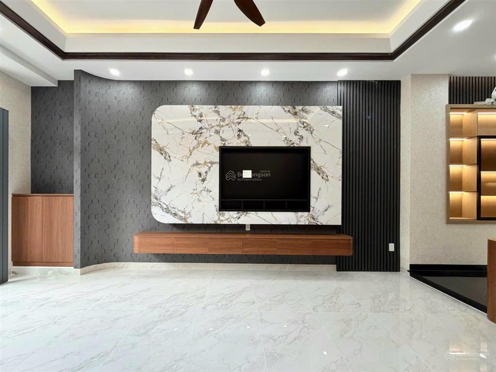 Gia chủ bán nhà phan văn hân, bình thạnh. giá 5,48 tỷ/75,2m². 4 lầu. sổ hồng. ô tô ngủ trong nhà