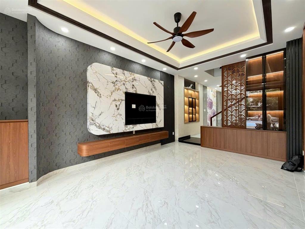 Gia chủ bán nhà phan văn hân, bình thạnh. giá 5,48 tỷ/75,2m². 4 lầu. sổ hồng. ô tô ngủ trong nhà