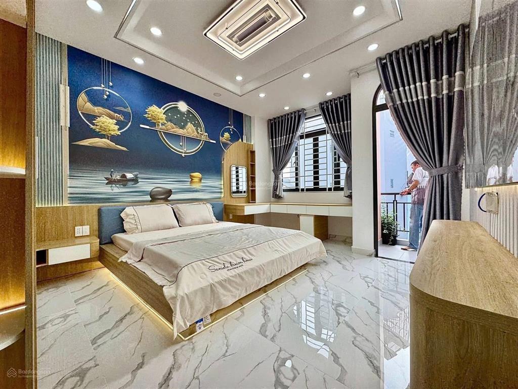 Chú hoài bán gấp nhà phan huy thực, q7. giá6tỷ/ 5mx17m(85m2). 3lầu. sổ sẵn sang tên cc trong ngày