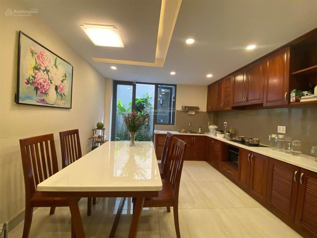 Xoay vốn bán gấp nhà thạch lam, tân phú. giá5,59tỷ/68m2. trệt,2lầu  4pn. sổ cầm tay sang tên ngay