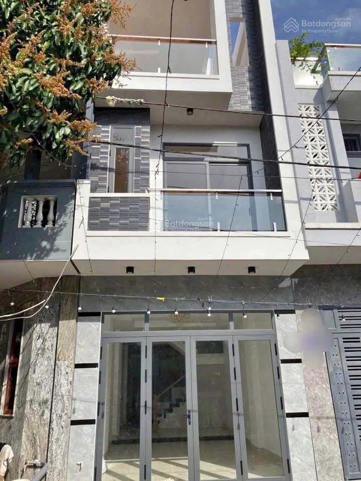 Chính chủ bán gấp nhà đường hàn hải nguyên, q11. 4,5mx15m. nhà 3 tầng. sổ sạch. hđt 19tr