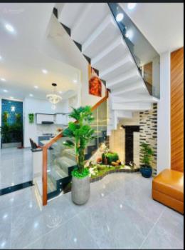 Chính chủ gửi bán gấp nhà võ thị nhờ, q7. giá6,25tỷ/80m2. 3tầng  4pn. sổ cầm tay sang tên cc ngay