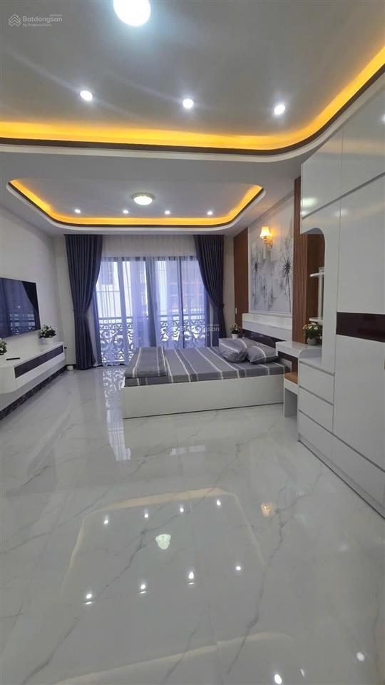 Tôi cần bán nhà lê hữu kiều, q2. giá6,48tỷ/68m2. 1trệt,3lầu. sổ hoàn công. đang cho thuê 25triệu