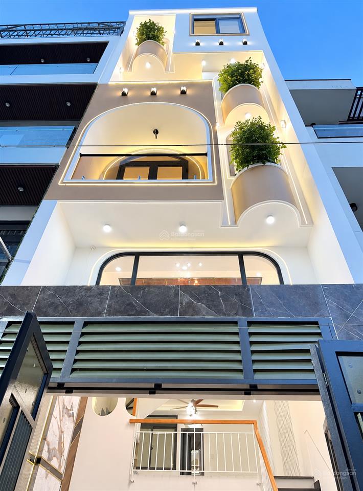 Xoay vốn kd bán nhà trương quốc dung, phú nhuận. 70m2. trệt, 3 lầu. sổ hồng. cho thuê 25tr