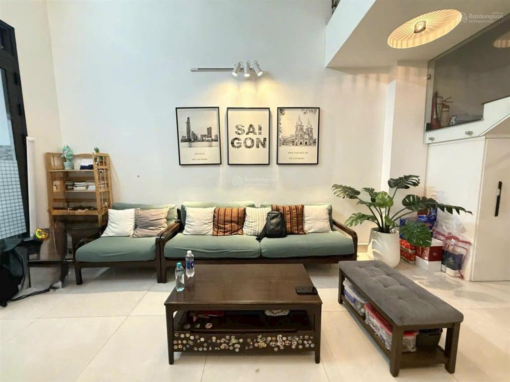 Ngộp bank bán gấp nhà tô hiến thành, quận 10. 68,9m2. 1trệt, 3lầu. sổ sạch hoàn công