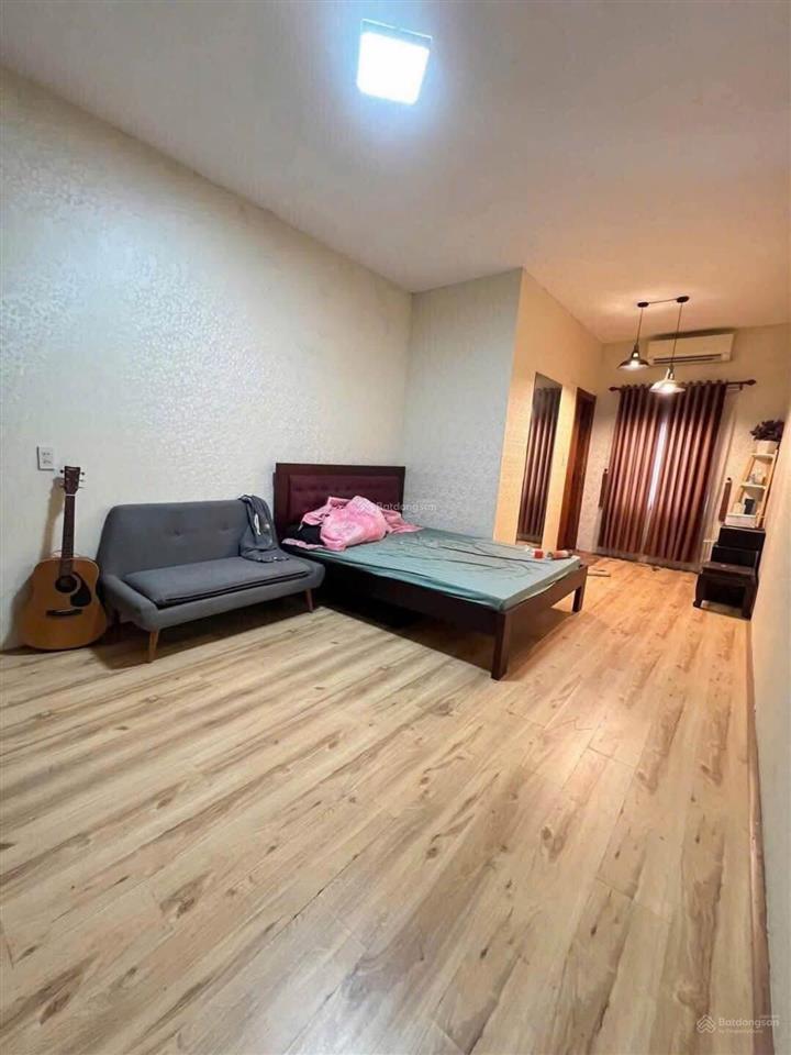 Chính chủ bán nhà nguyễn đình chiểu, q3. giá 6tỷ300/82,5m2. 4tầng. sổ cầm tay. đang cho thuê 37tr