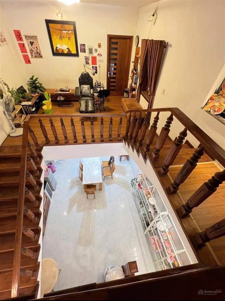 Chính chủ bán nhà nguyễn đình chiểu, q3. giá 6tỷ300/82,5m2. 4tầng. sổ cầm tay. đang cho thuê 37tr