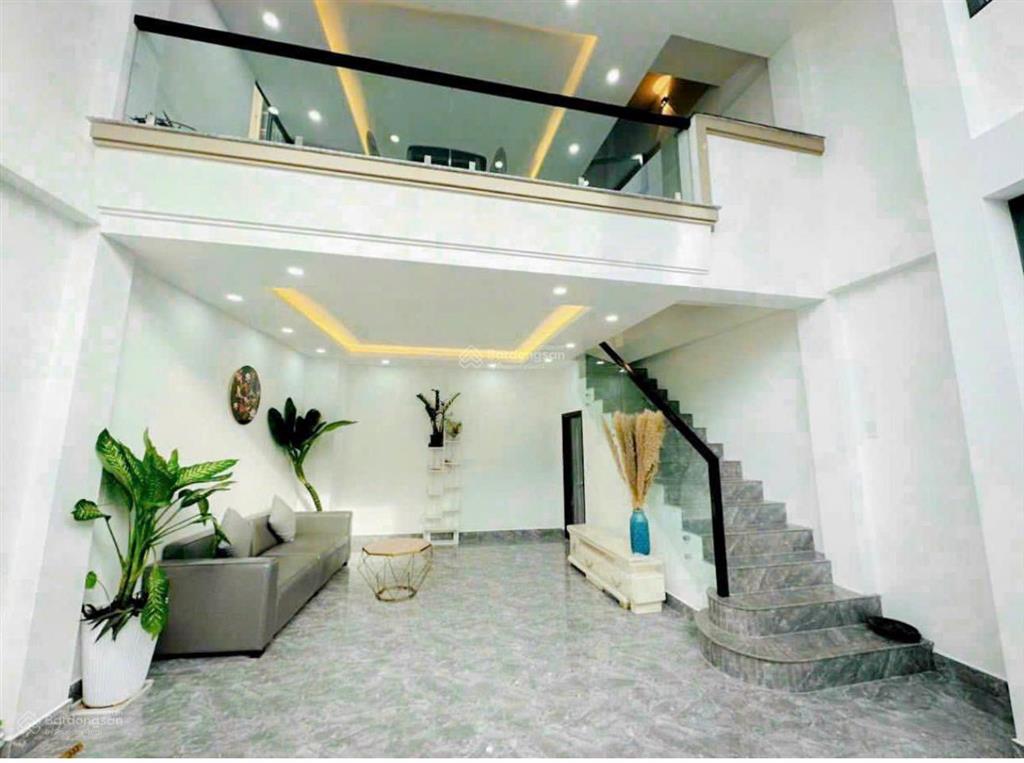 Chú hoà cần bán nhà ngô tất tố, bình thạnh. giá5tỷ700/4,5mx15,6m. 4 tầng  5pn. sổ vuông vức
