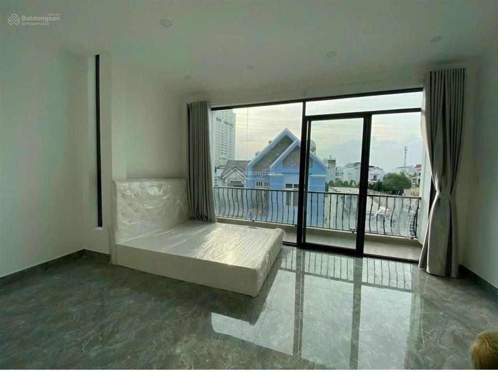Chú hoà cần bán nhà ngô tất tố, bình thạnh. giá5tỷ700/4,5mx15,6m. 4 tầng  5pn. sổ vuông vức