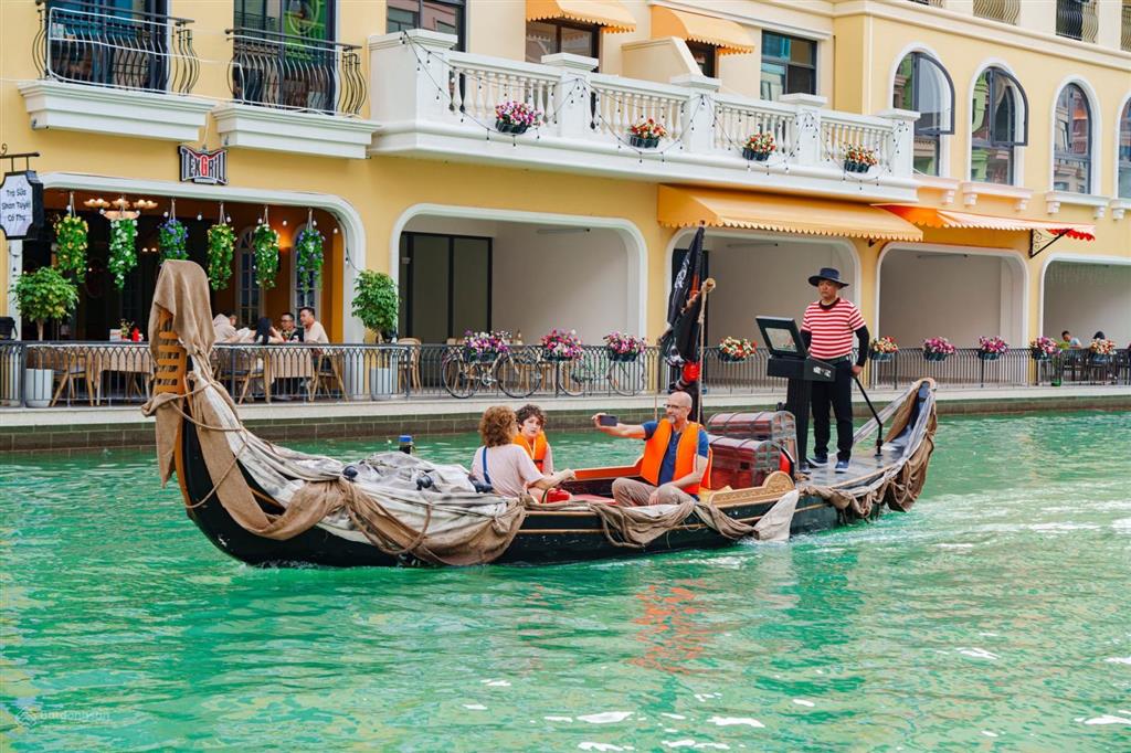 Bán song lập 126m vịnh xanh view công viên và sông xanh mát vinhomes ocean park 3 giá 13,5 tỷ