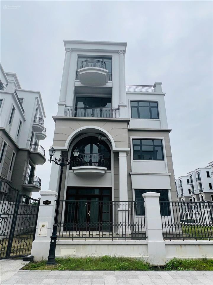 Bán biệt thự đơn lập vịnh xanh  khu khép kín vinhomes ocean park 3 giá 18 tỷ