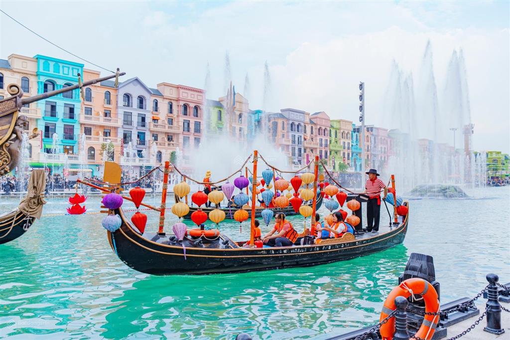 Bán bt đơn lập mặt phố đi bộ, gần tttm vincomes và quảng trường vinhomes ocean park 2 giá ổn