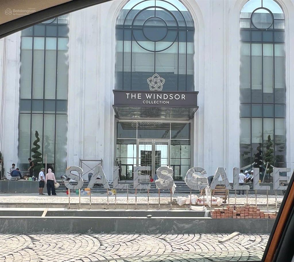 Bán dinh thự 300m windsor collection giữa lòng hồ và công viên ciputra tây hồ giá hợp lý