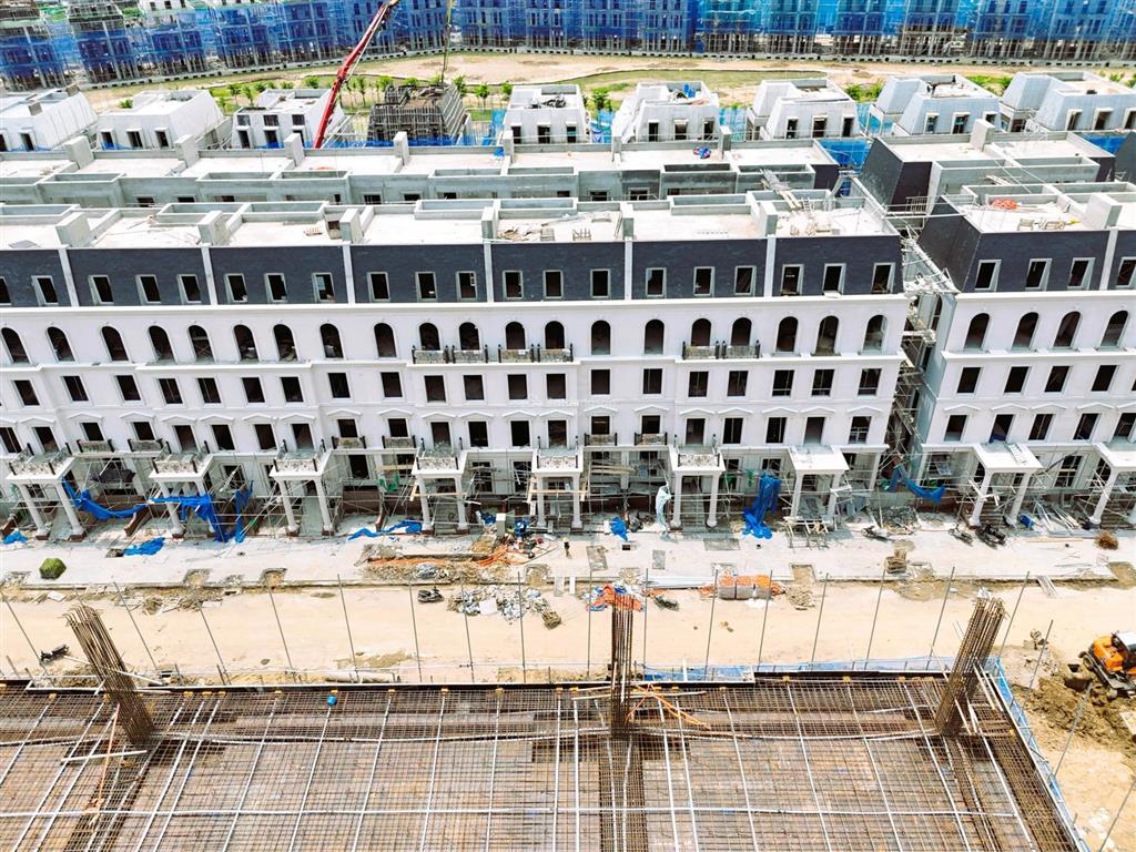 Bán dinh thự 300m windsor collection giữa lòng hồ và công viên ciputra tây hồ giá hợp lý