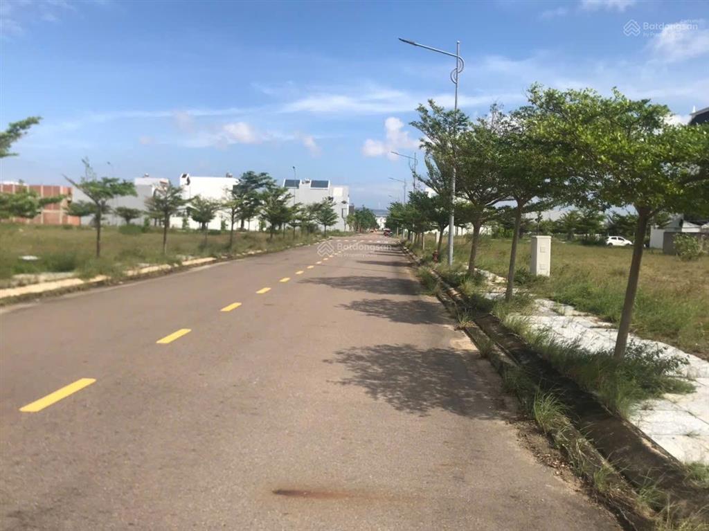 Ngân hàng acb thanh lý nền đất lô góc 2 mặt tiền 8x20m. gần bệnh viện nhi đồng tphcm. giá 850 triệu