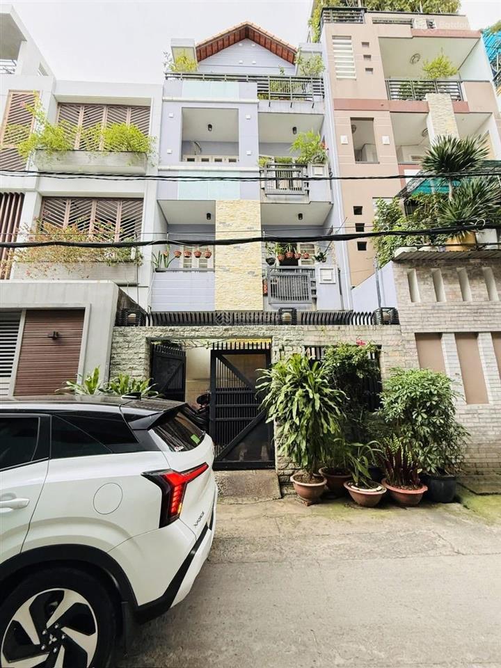 Chính chủ bán nhà 2 lầu (4,5m  24m) giá 950 triệu. đường lý chiêu hoàng, gần chợ an dương vương.