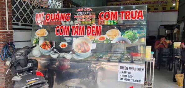 Bán nhà 1 trệt (ngang 10m  dài 22,8m). giá 1,8 tỷ. đang cho thuê 30 tr/tháng. ngay khu công nghiệp