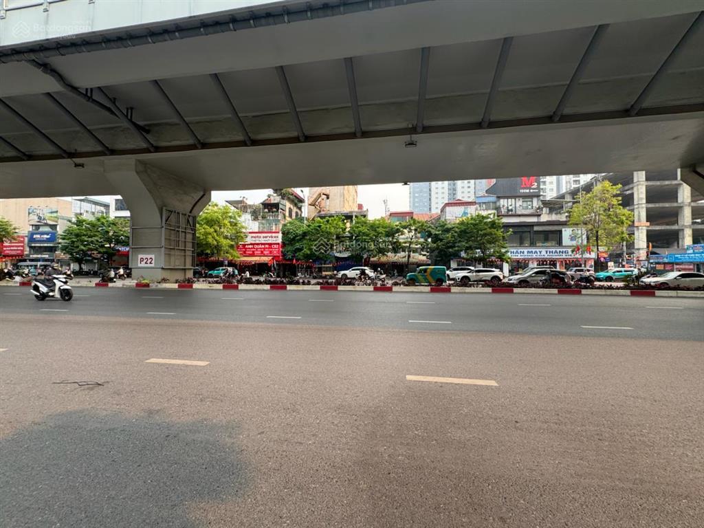 Độc nhất nhà mặt phố minh khai, 3 tầng lô góc, 8m mặt tiền, có sẵn khung nhà 3 tầng chỉ hơn 7 tỷ
