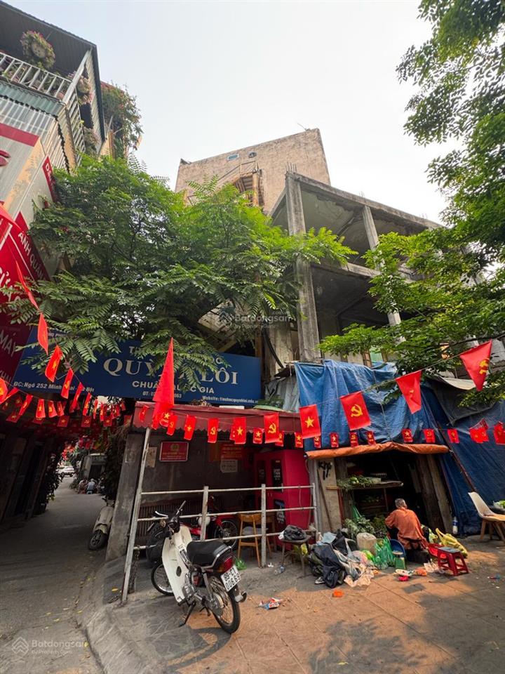 Độc nhất nhà mặt phố minh khai, 3 tầng lô góc, 8m mặt tiền, có sẵn khung nhà 3 tầng chỉ hơn 7 tỷ