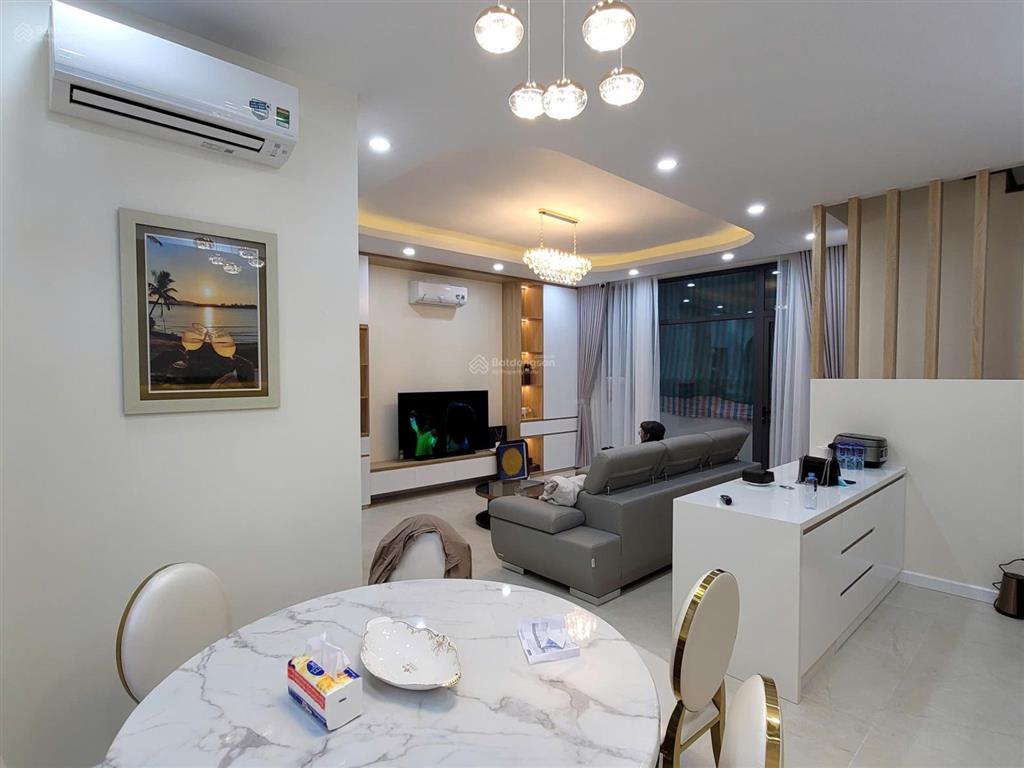 Chuyển nhượng căn liền kề hoàn thiện full nội thất đẹp, vinhomes ocean park gia lâm 21,x tỷ bp