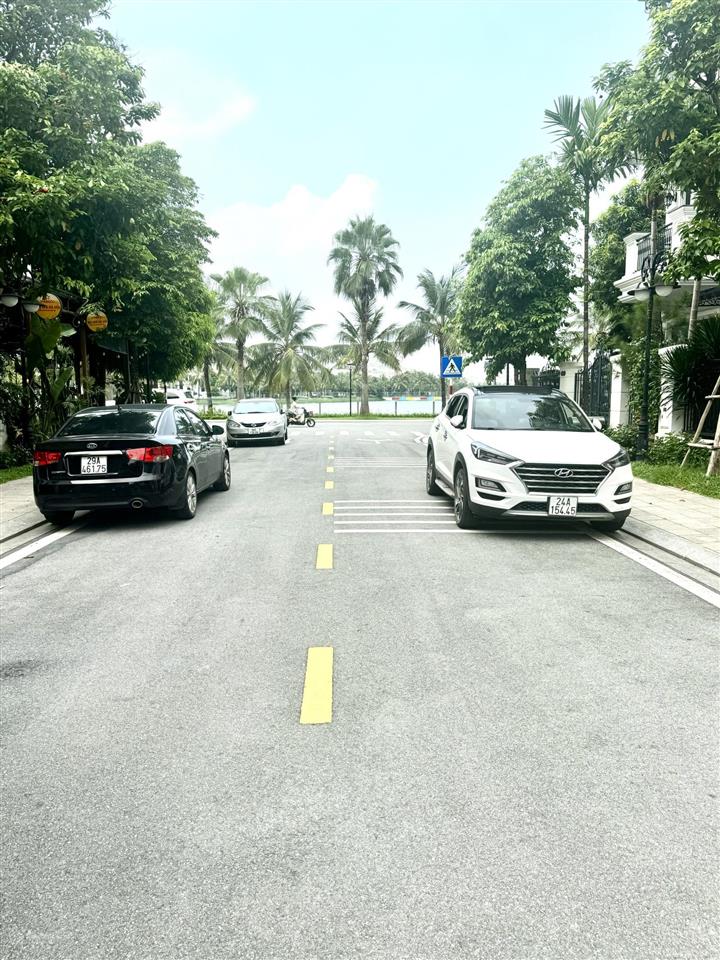 Chuyển nhượng biệt thự song lập san hô giá tốt  vinhomes ocean park  gia lâm 32 tỷ bp