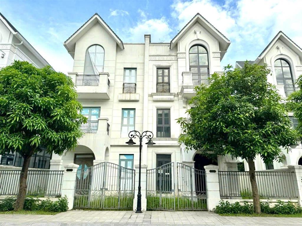 Chuyển nhượng biệt thự song lập san hô giá tốt  vinhomes ocean park  gia lâm 32 tỷ bp