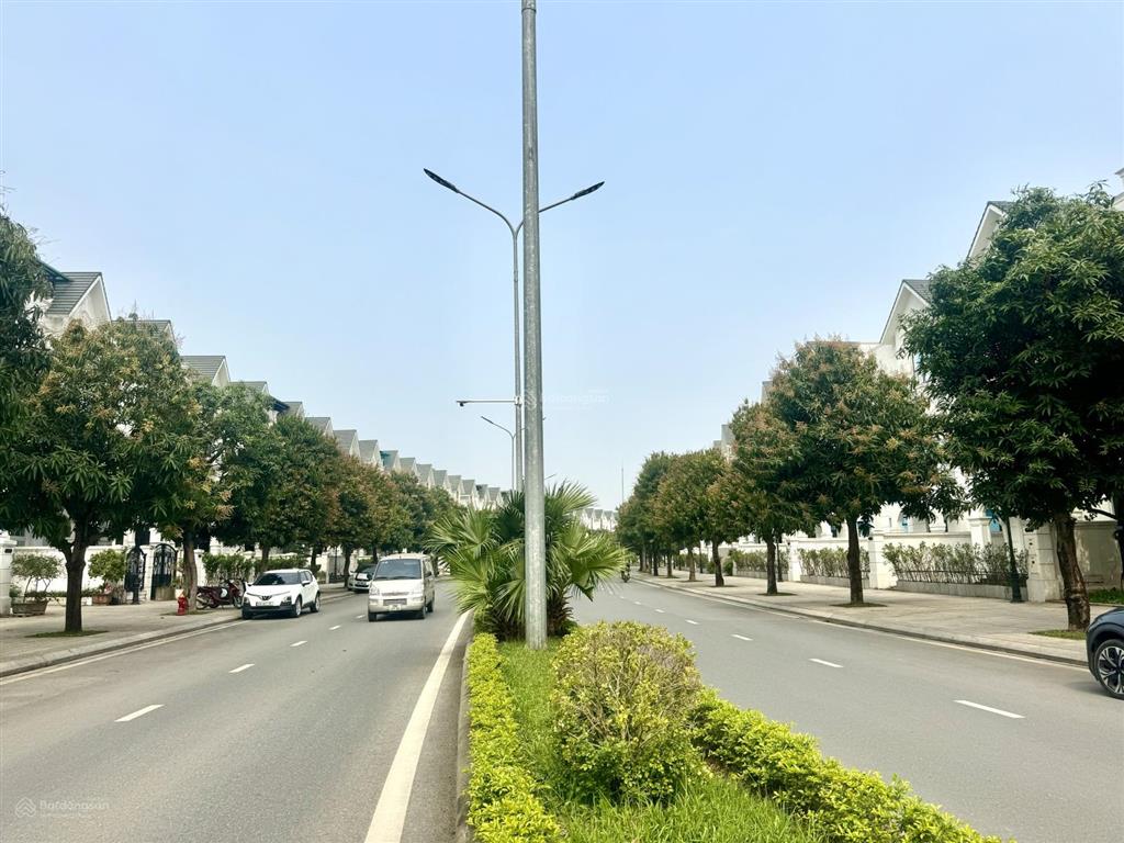 Bán nhanh liền kề trục đường hải âu 02, đã hoàn thiện cho thuê dòng tiền 25/tháng  vhocp1gia lâm.