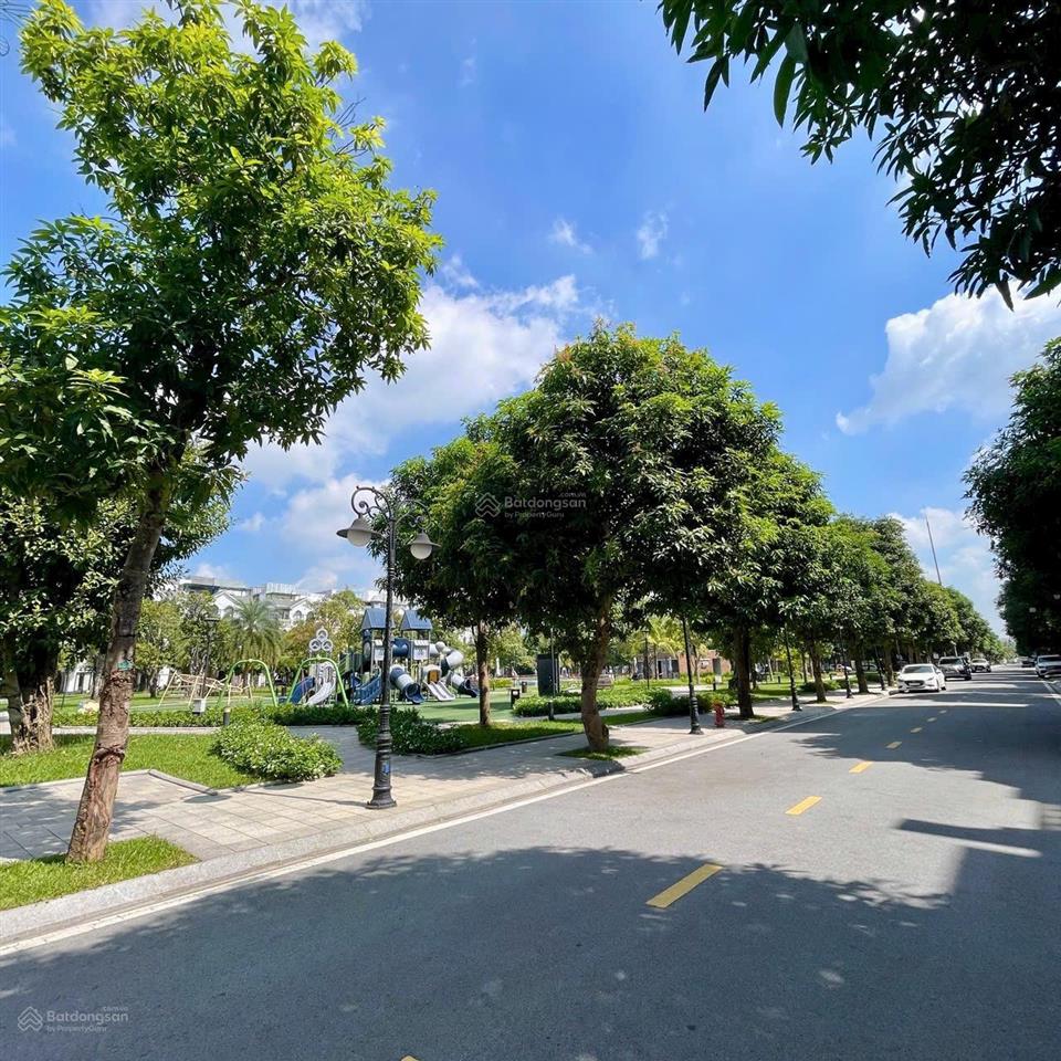 Bán biệt thự song lập ngọc trai view công viên, bể bơi, sân chơi thể thao, vhocp1gia lâm 46 tỷ