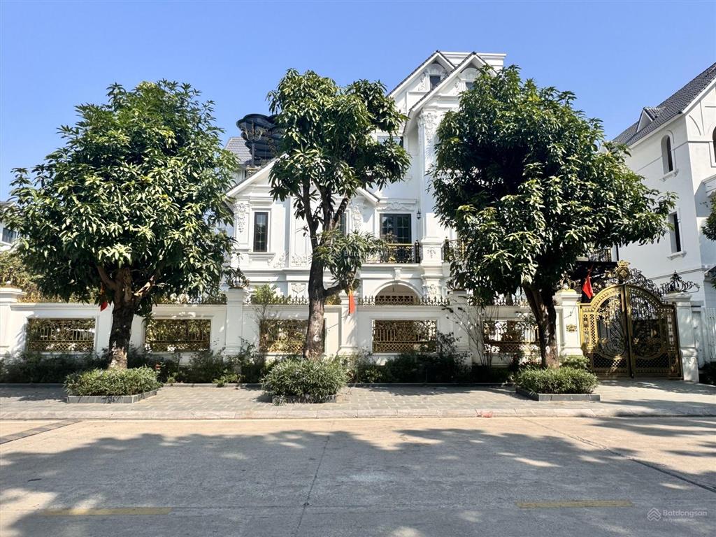 Bán biệt thự khu a geleximco  mặt phố lê trọng tấn  diện tích 300m  mặt tiền 15m  chỉ 50 tỷ tl