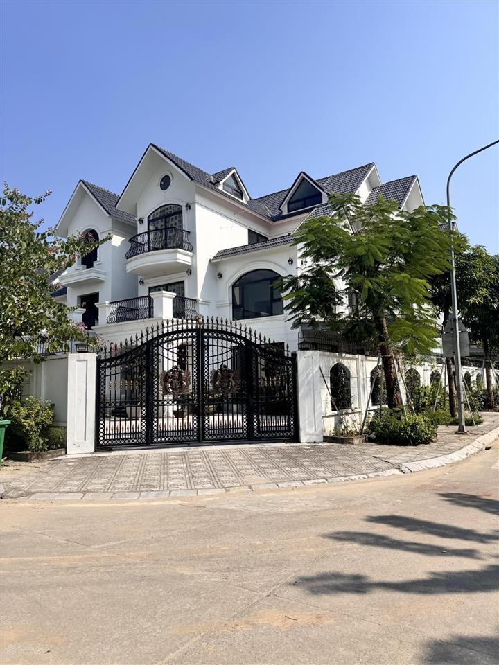 Bán biệt thự khu a geleximco  mặt phố lê trọng tấn  diện tích 300m  mặt tiền 15m  chỉ 50 tỷ tl