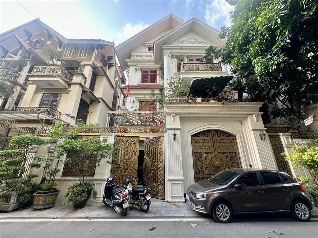 Siêu phẩm hiếm  biệt thự vip trung hoà 160m  đẳng cấp thượng lưu tặng nội thất gỗ cao cấp 78tỷ