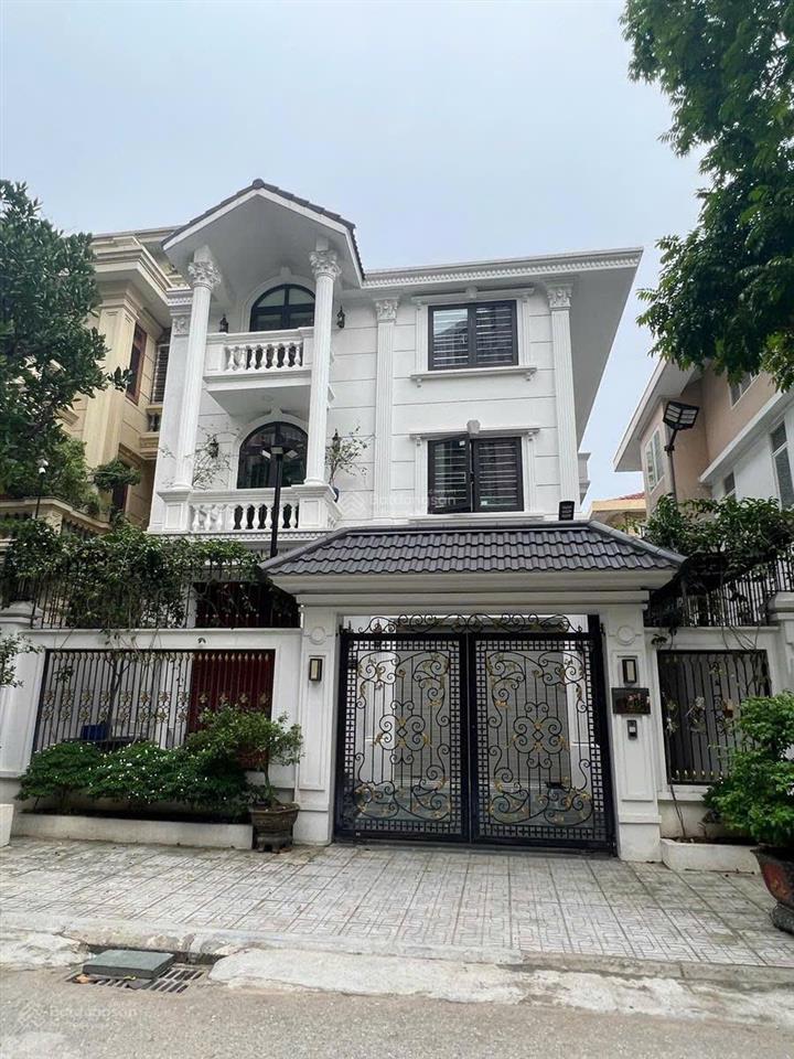 Bán biệt thự nguyễn đức cảnh  trung tâm linh đàm , 180m2, mặt tiền 10m, 3 mặt thoáng. 42,9 tỷ