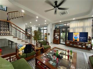 Bán biệt thự nguyễn đức cảnh  trung tâm linh đàm , 180m2, mặt tiền 10m, 3 mặt thoáng. 42,9 tỷ